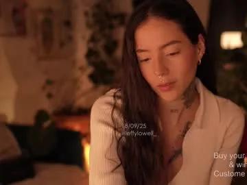 Effylowell_ from Chaturbate