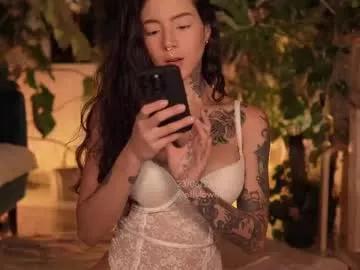 Effylowell_ from Chaturbate
