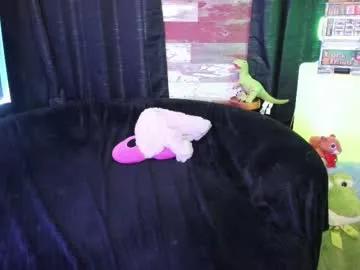 Elle4you from Chaturbate