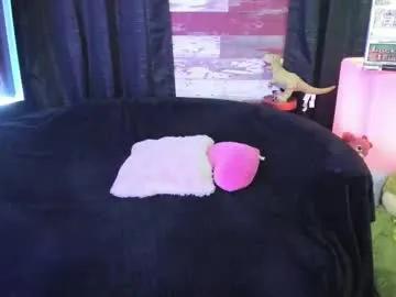 Elle4you from Chaturbate