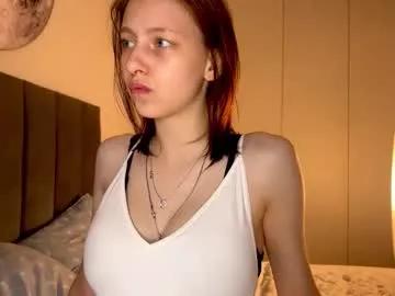 Ellie_hollow from Chaturbate