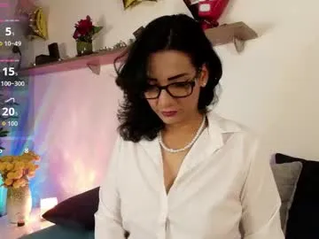 Elliee1 from Chaturbate