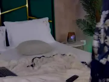 Ellylynn from Chaturbate