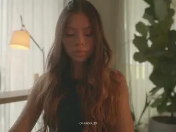Emma_lu1 from Chaturbate