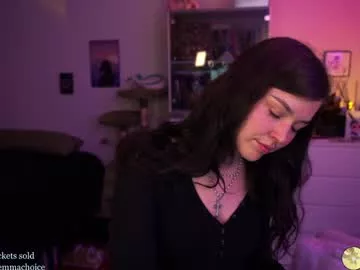 Emmachoice from Chaturbate