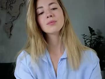 Emmi_rosee from Chaturbate