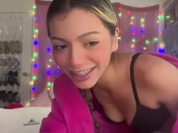 Giaavalentinee from Chaturbate