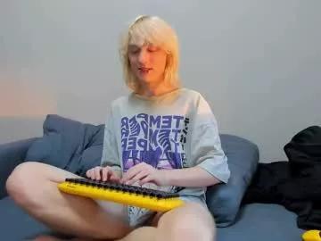 Gregory_byyrd from Chaturbate
