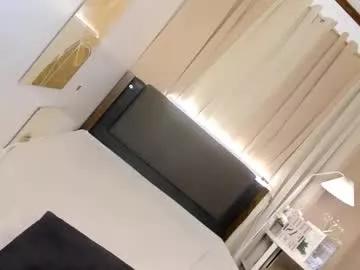 Hannahriches from Chaturbate