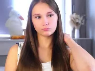 Hanneloregurwell from Chaturbate