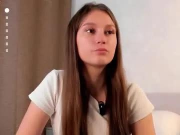 Hanneloregurwell from Chaturbate