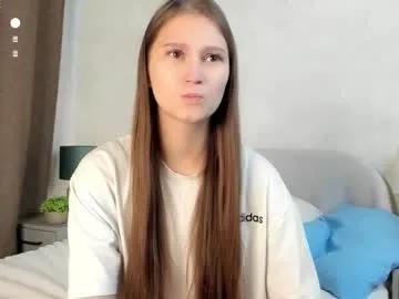 Hanneloregurwell from Chaturbate