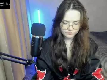 Hell_hotline from Chaturbate