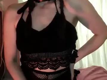 Herr0yalhighness from Chaturbate