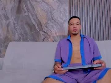 Heteros_men from Chaturbate
