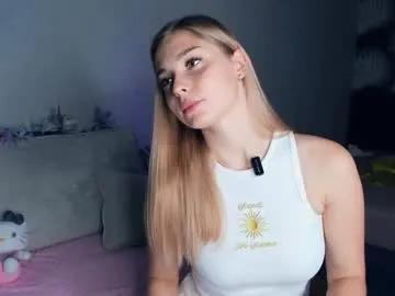 Hidden_charm from Chaturbate