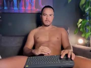 Highlatin_guys from Chaturbate