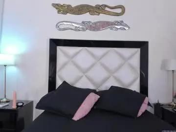 Hillary_chen from Chaturbate