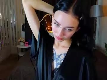 Holly_berryy_ from Chaturbate