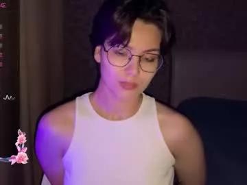Iceeheart from Chaturbate