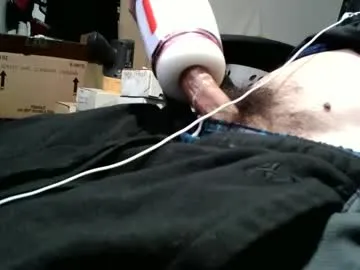 Iliketofuck1975 from Chaturbate