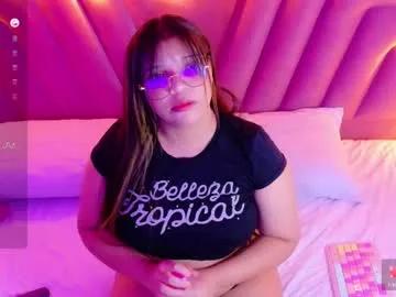 Innocenthazel from Chaturbate