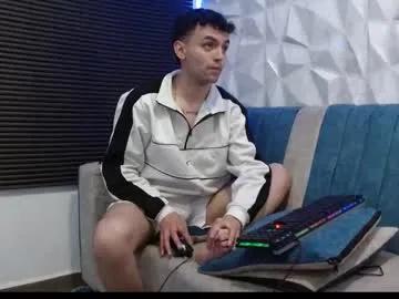 Isaac_tan from Chaturbate