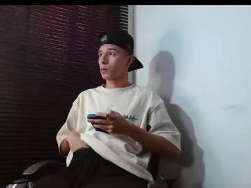 Isaac_tan from Chaturbate