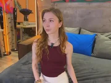 Izi_fox from Chaturbate