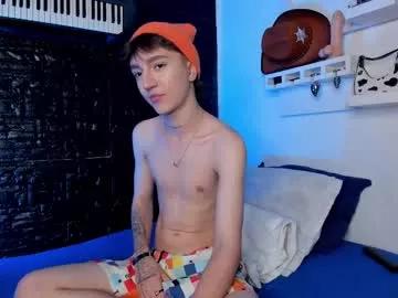Jeremy_salvatore_ from Chaturbate