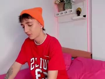 Jeremy_salvatore_ from Chaturbate