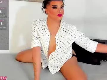 Jujubee_lander from Chaturbate