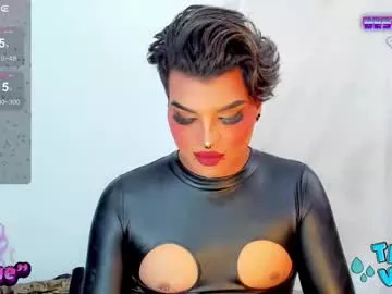 Jujubee_lander from Chaturbate