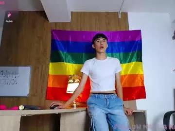 Jullian_ricci from Chaturbate