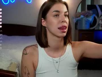 Julliette_softs from Chaturbate