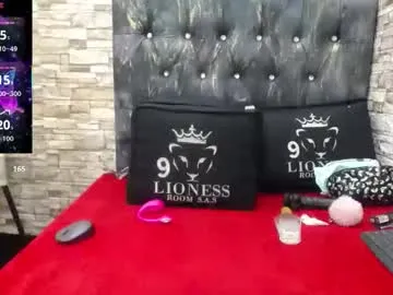 Katalella_22 from Chaturbate