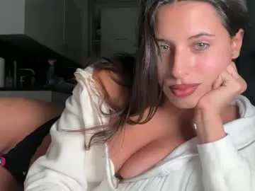 Katarasimon from Chaturbate