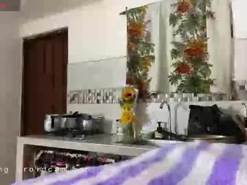 kelly__thomson from Chaturbate