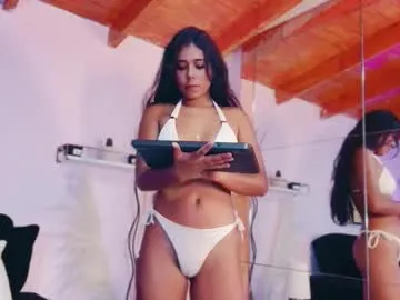 Kitty_rose__ from Chaturbate