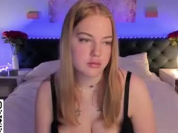 Kittyy_cuttie from Chaturbate