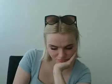 Leyla_le from Chaturbate