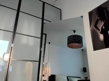 Lil_uff from Chaturbate