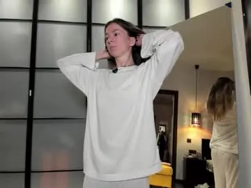 Lil_uff from Chaturbate