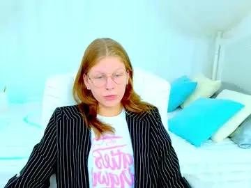 Lilly_belly from Chaturbate