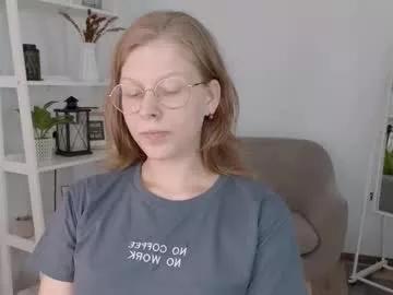 Lilly_belly from Chaturbate