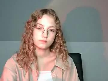 Lily_tayberry from Chaturbate