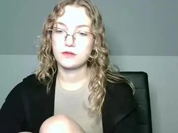 Lily_tayberry from Chaturbate