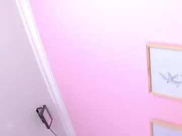 Little_effy18_ from Chaturbate