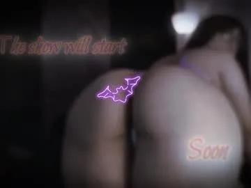 Little_maeve from Chaturbate