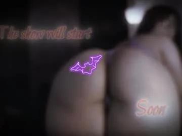 Little_maeve from Chaturbate